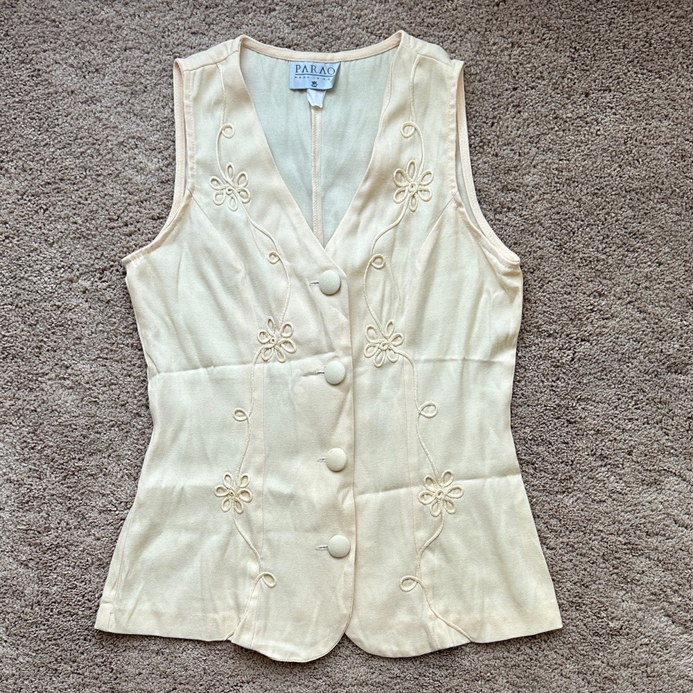Vintage Parao Emroidered Button-Up Vest Top